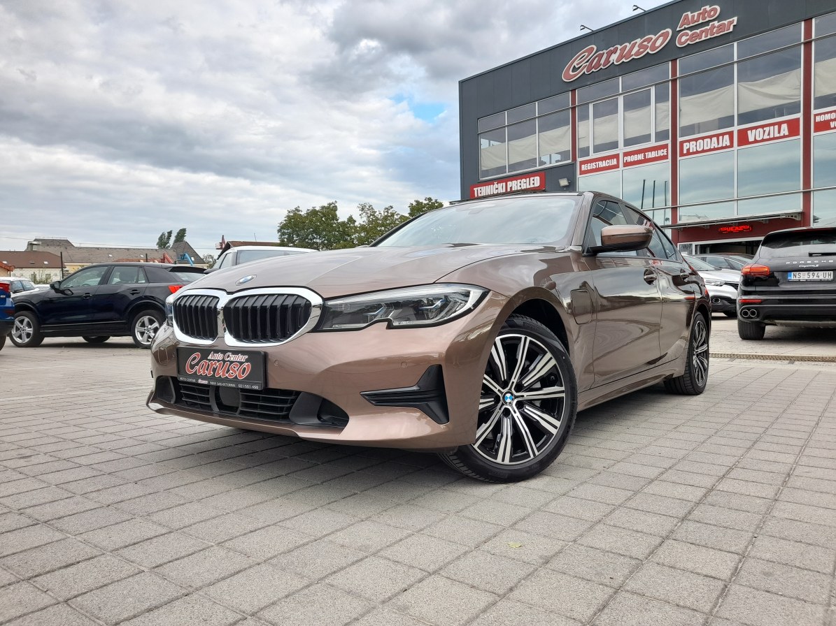 BMW 330 E HYBRID 292 LASER Caruso