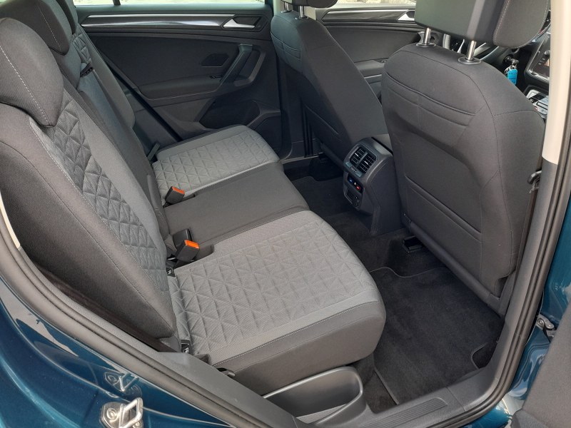 20261008_092727_800_600-tiguan-3972