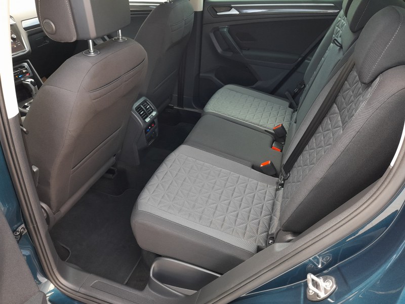 20261008_092741_800_600-tiguan-3972