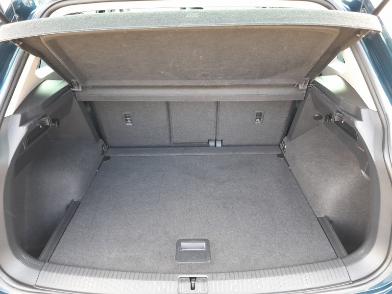20261008_093254_800_600-tiguan-3972