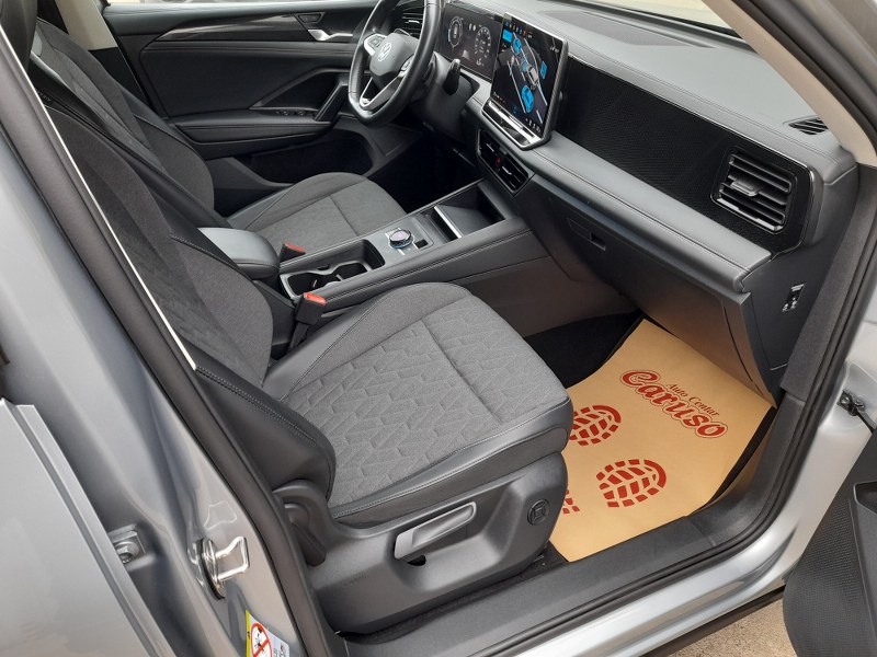 20261015_161801_800_600-tiguan-9567