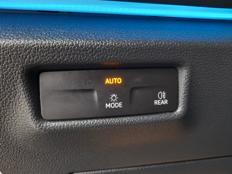 20261015_162217_800_600-tiguan-9567