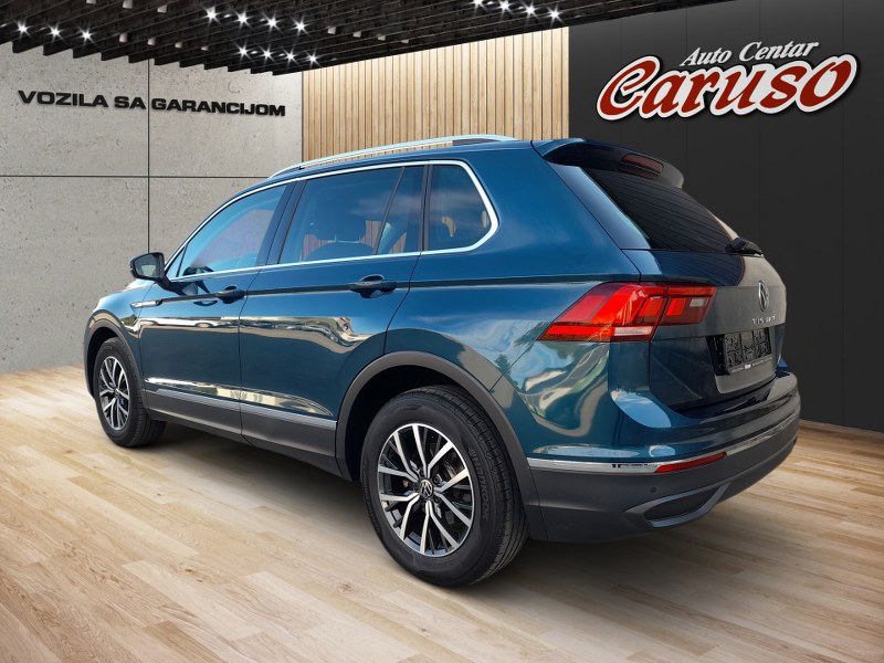 image02_800_600-tiguan-3972